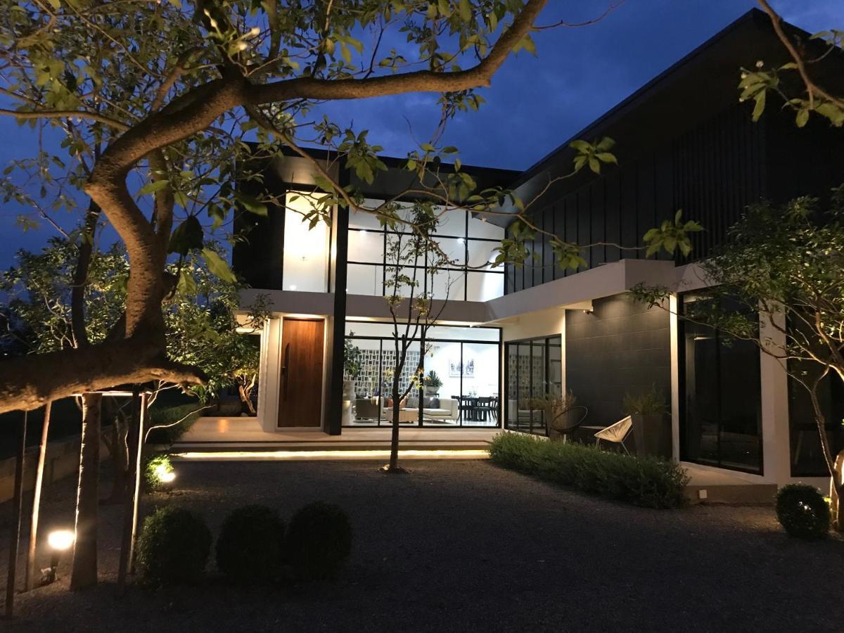 Apartamento The Oak'S Chiang Rai Exterior foto